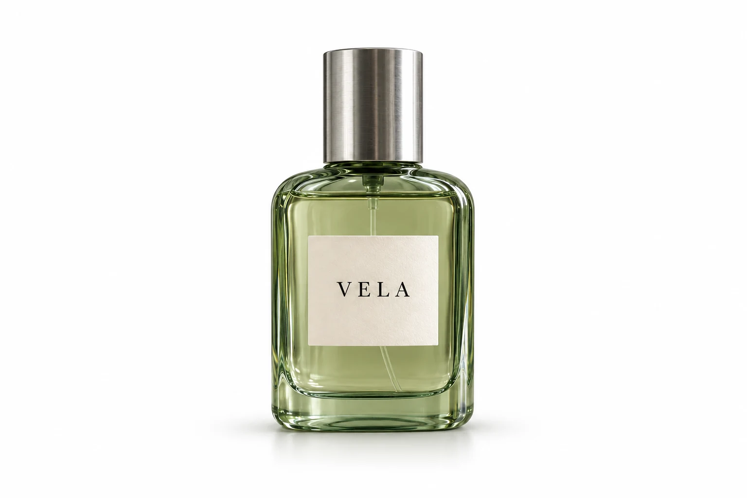 Результат: тот же зелёный флакон VELA на белом фоне с мягкой тенью